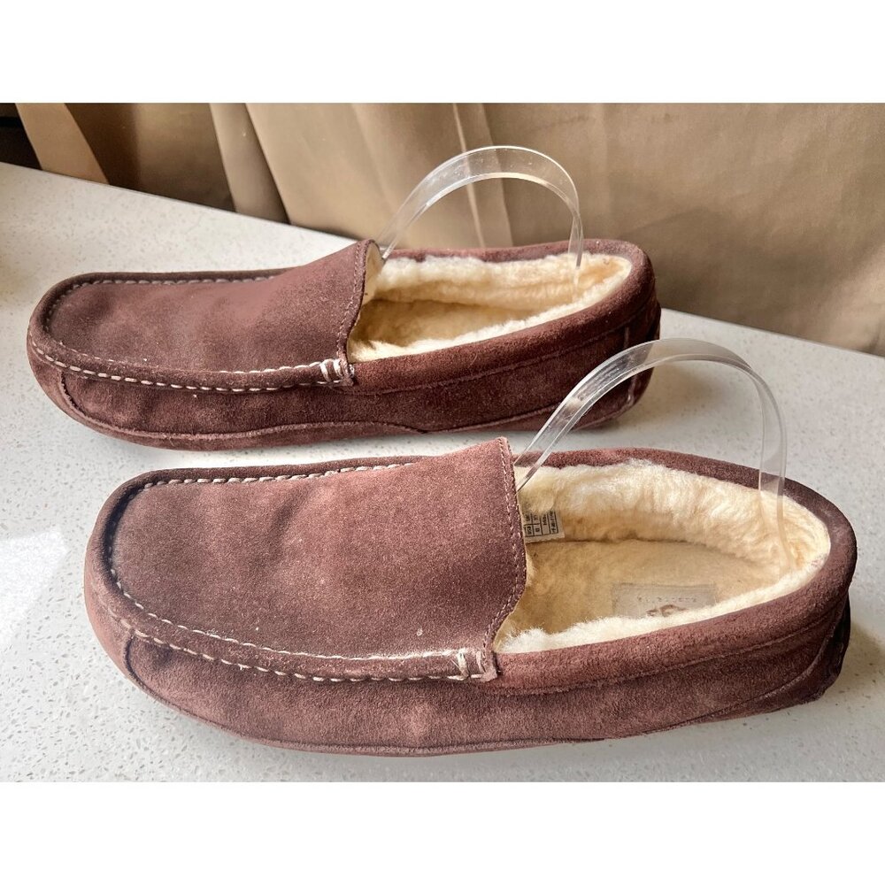 UGG Mens Size 11 Chestnut Suede & Lambs Wool Lined House Slippers - Picture 3 of 11